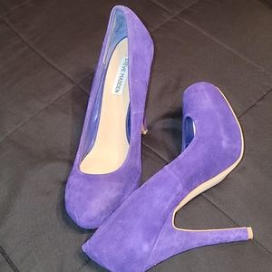 New Steve Madden Faux Suede Pumps